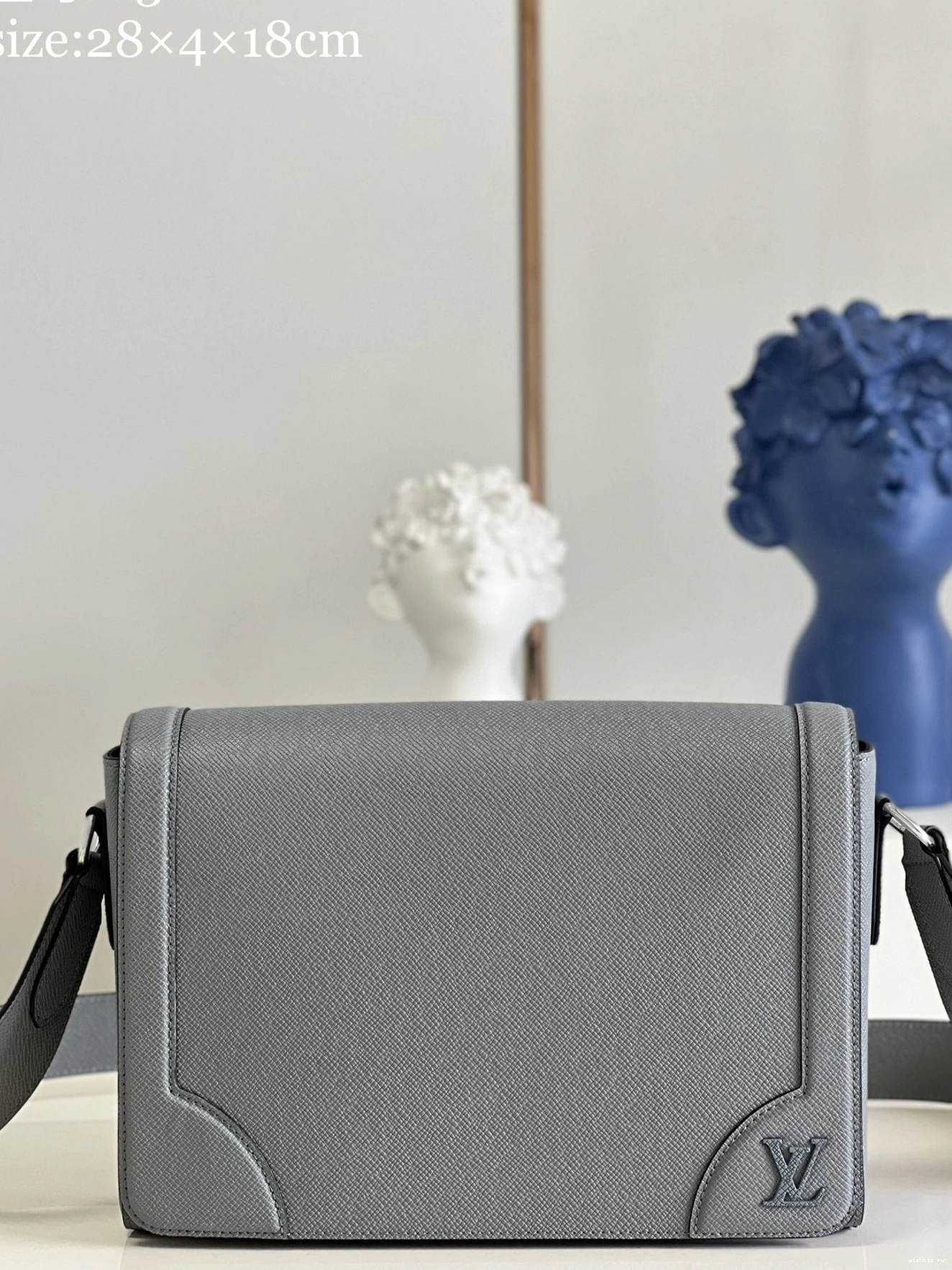 WIS NEW VUITTON MESSENGER FLAP LOUIS 1002